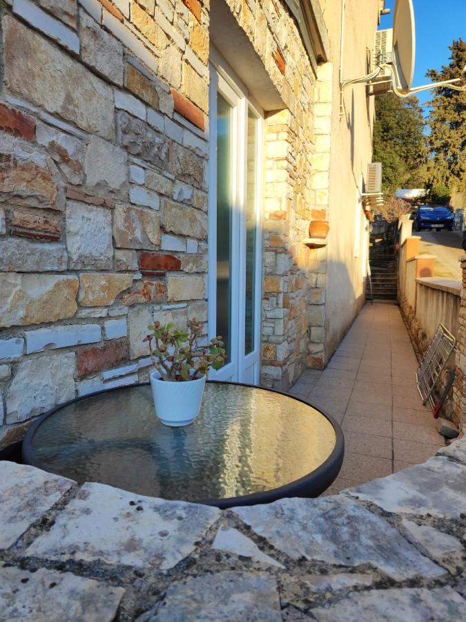 Apartment Istra Near Beach Ровинь Экстерьер фото